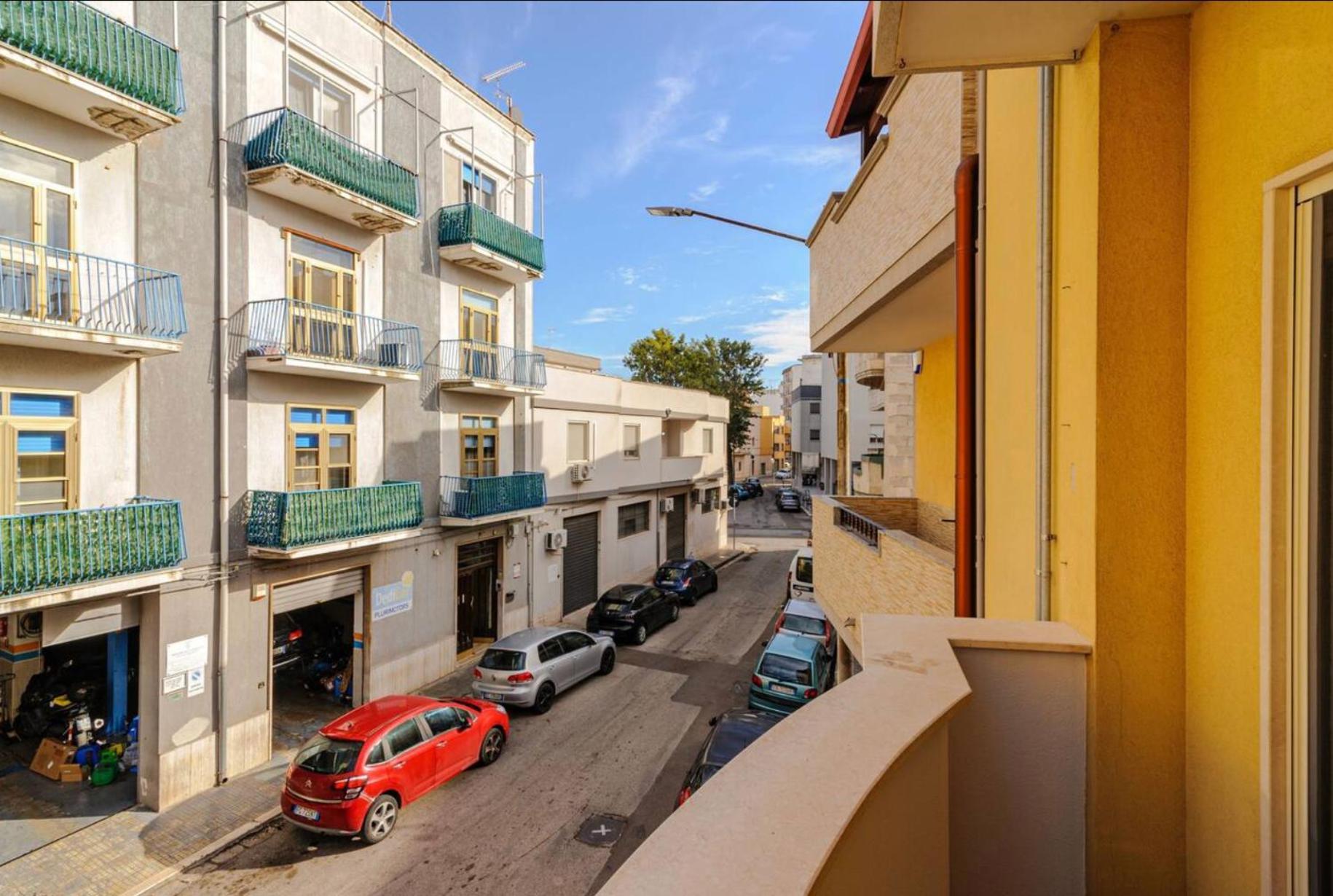 Indipendence Home Бриндизи Экстерьер фото